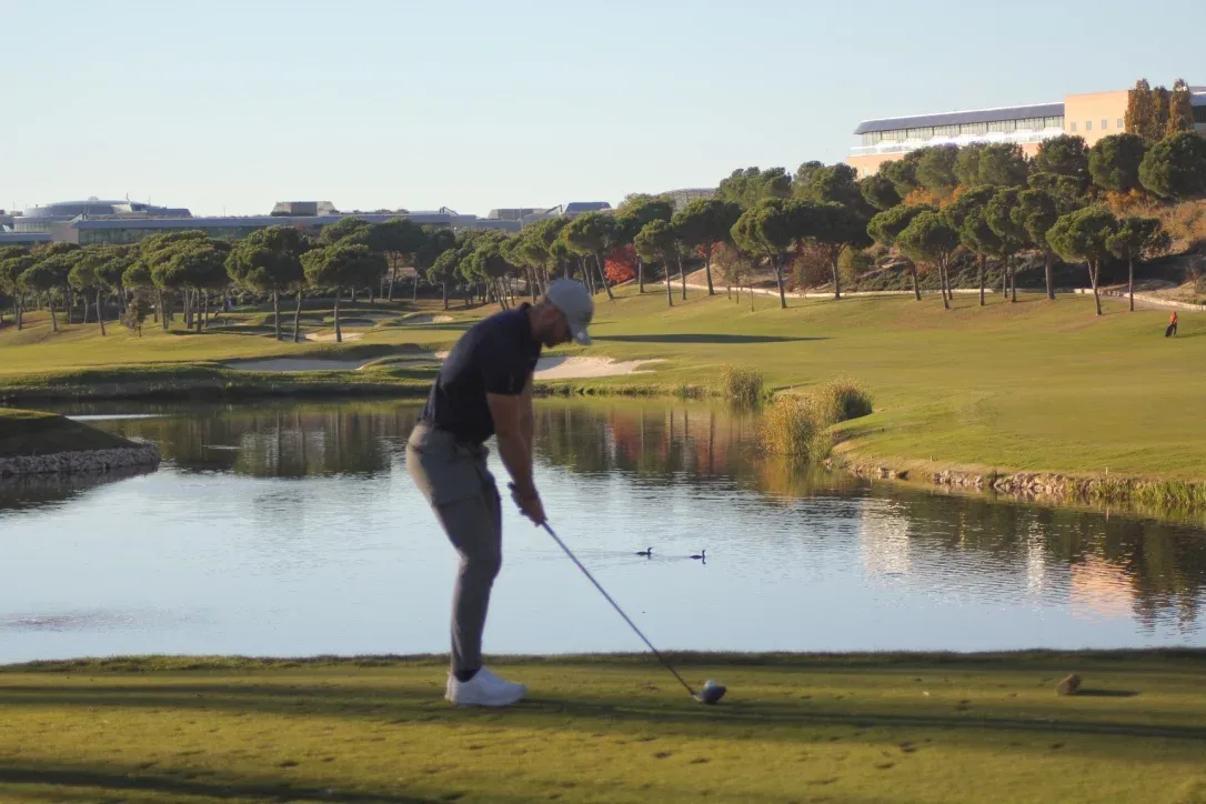 GOLFSKADER
